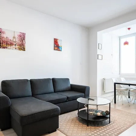 Apartment Stylish 1br Flat In - Rosetti Blanc