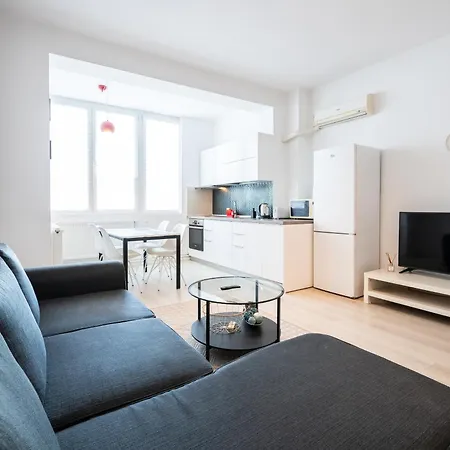 Апартаменти Stylish 1br Flat In - Rosetti Blanc Бухарест