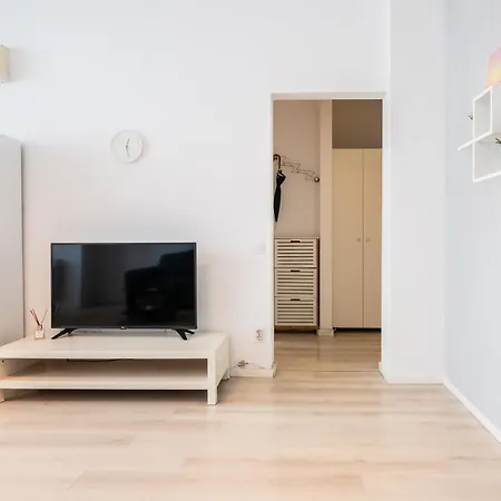 Апартаменти Stylish 1br Flat In - Rosetti Blanc