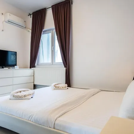 Stylish 1br Flat In - Rosetti Blanc